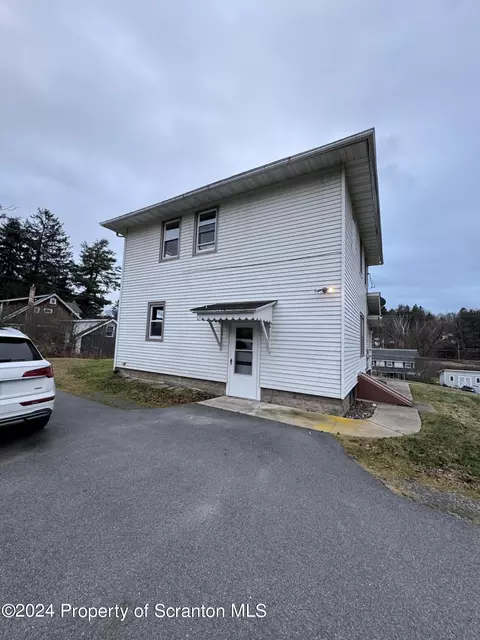 115 Ackerly Rd, Clarks Summit, PA 18411 photo 3