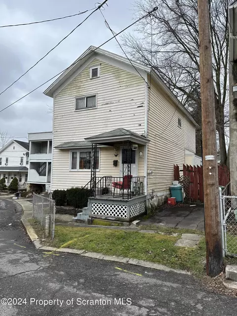 112 Morris Ave, Scranton, PA 18504