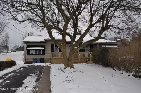 312 Haverly St, Throop, PA 18512