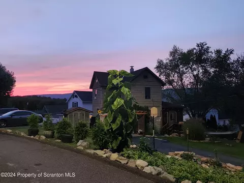 346 Lane St, Jessup, PA 18434