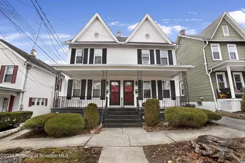 1723 Adams Ave, Dunmore, PA 18509