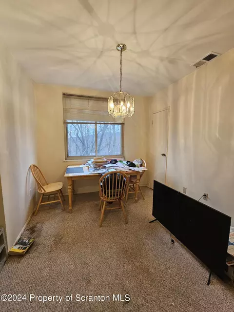 1210 Summit Pointe Dr, Scranton, PA 18508 photo 13