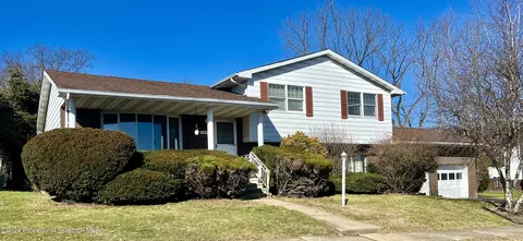 1044 Robert, Old Forge, PA 18518