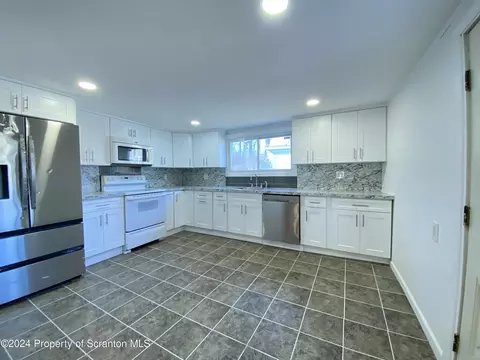 Kitchen - 1835 Cusick Ave, Scranton, PA 18508 photo 3 of 4