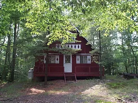 103 Cedar Pl, Dingmans Ferry, PA 18328 photo 1