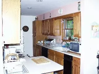 138 Marcel Dr, Dingmans Ferry, PA 18328 photo 2