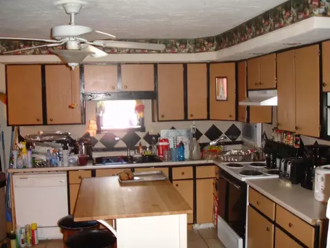 640 E Grant St, Olyphant, PA 18447 photo 15