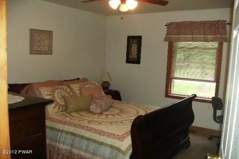 2217 Eagle Path, Bushkill, PA 18324 photo 10