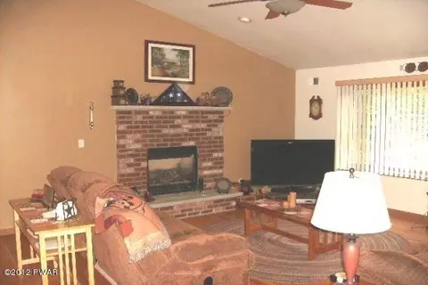 2217 Eagle Path, Bushkill, PA 18324 photo 16