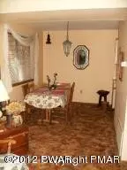 223 Sterling Ct, Bushkill, PA 18324 photo 3