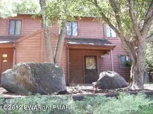 223 Sterling Ct, Bushkill, PA 18324 photo 1