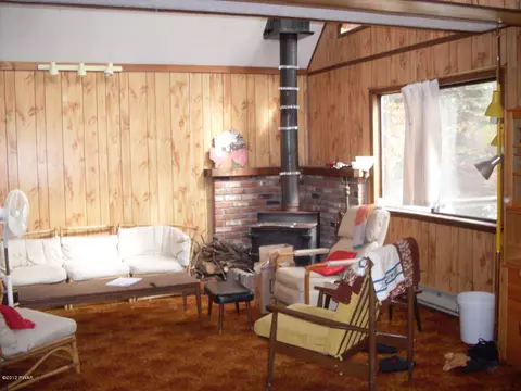 2376 Eagle Path, Bushkill, PA 18324 photo 5