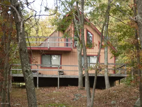 2376 Eagle Path, Bushkill, PA 18324 photo 21