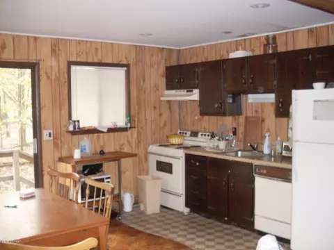 2376 Eagle Path, Bushkill, PA 18324 photo 11