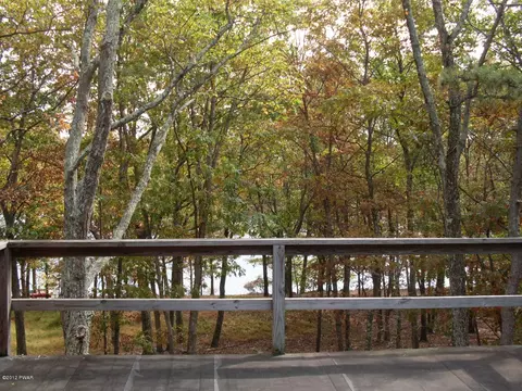 2376 Eagle Path, Bushkill, PA 18324 photo 15