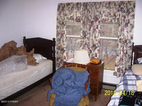 44 Kane Rd, Starlight, PA 18461 photo 10