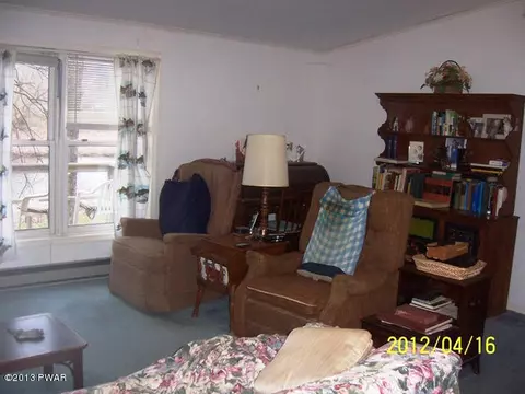 44 Kane Rd, Starlight, PA 18461 photo 6