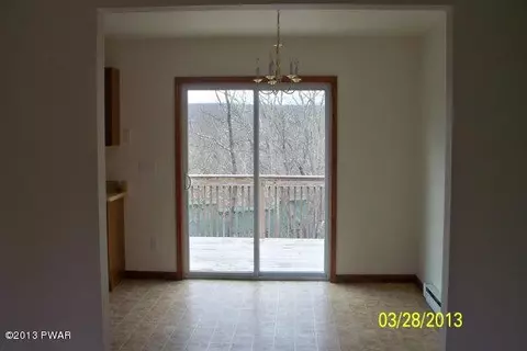 127 Dover Dr, Bushkill, PA 18324 photo 3