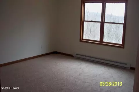 127 Dover Dr, Bushkill, PA 18324 photo 5