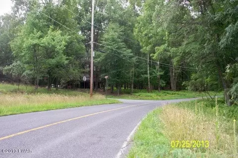 2459 Eagle Path, Bushkill, PA 18324 photo 6