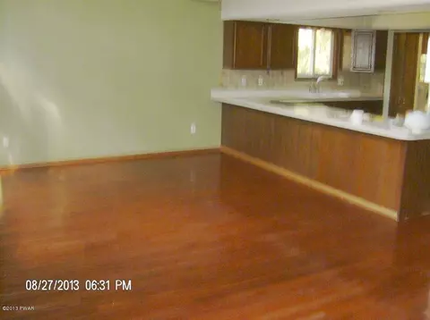 206 Doolan Rd, Dingmans Ferry, PA 18328 photo 3