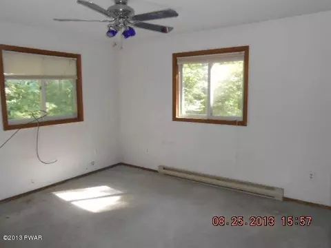 206 Doolan Rd, Dingmans Ferry, PA 18328 photo 6
