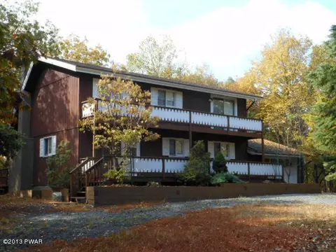 151 Fall Ct, Dingmans Ferry, PA 18328 photo 1