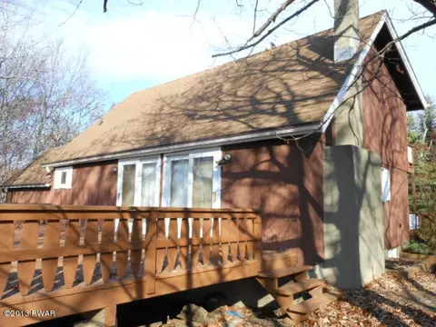 151 Fall Ct, Dingmans Ferry, PA 18328 photo 3