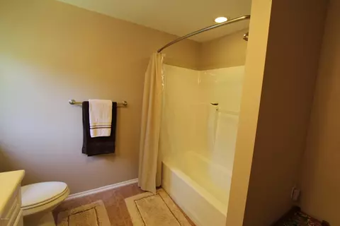 111 Apache Trl, Dingmans Ferry, PA 18328 photo 16