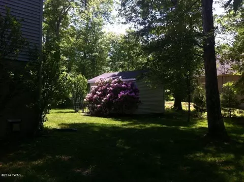 111 Apache Trl, Dingmans Ferry, PA 18328 photo 32