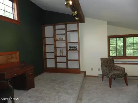 2105 Steele Rd, Bushkill, PA 18324 photo 26