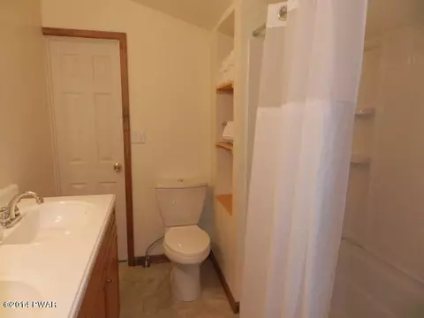 2105 Steele Rd, Bushkill, PA 18324 photo 33