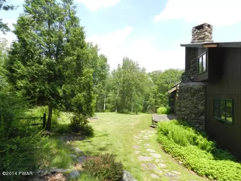 2105 Steele Rd, Bushkill, PA 18324 photo 48