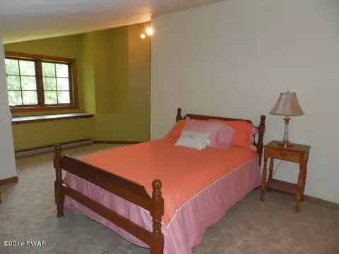 2105 Steele Rd, Bushkill, PA 18324 photo 22