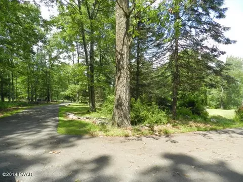 2105 Steele Rd, Bushkill, PA 18324 photo 40