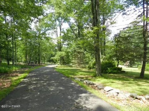 2105 Steele Rd, Bushkill, PA 18324 photo 39