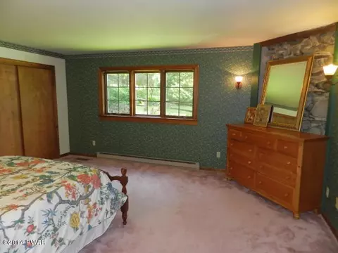 2105 Steele Rd, Bushkill, PA 18324 photo 19