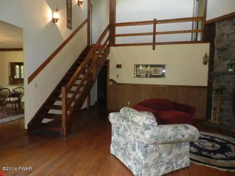 2105 Steele Rd, Bushkill, PA 18324 photo 5