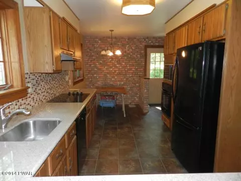 2105 Steele Rd, Bushkill, PA 18324 photo 15