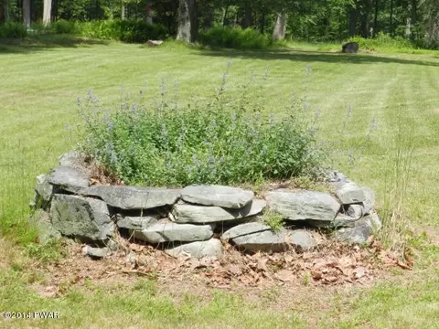 2105 Steele Rd, Bushkill, PA 18324 photo 46