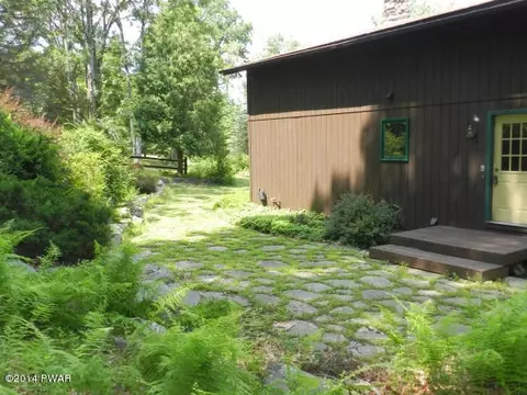 2105 Steele Rd, Bushkill, PA 18324 photo 41