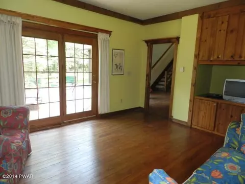 2105 Steele Rd, Bushkill, PA 18324 photo 8