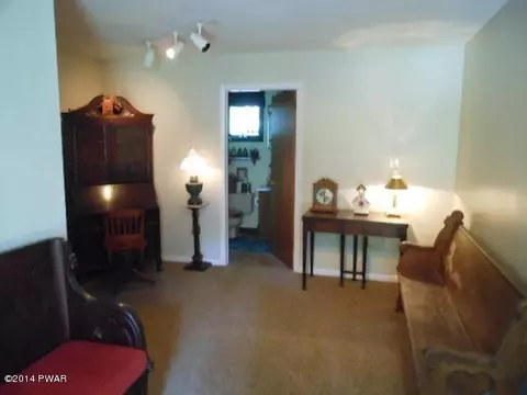 2370 Eagle Path, Bushkill, PA 18324 photo 13