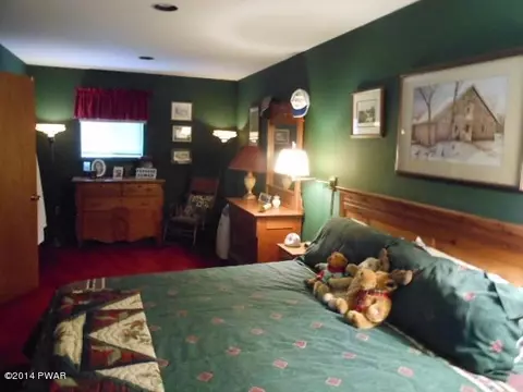 2370 Eagle Path, Bushkill, PA 18324 photo 14