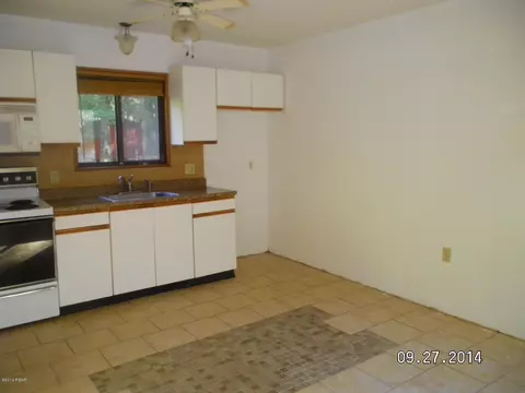 166 Ledgeway Dr, Dingmans Ferry, PA 18328 photo 10