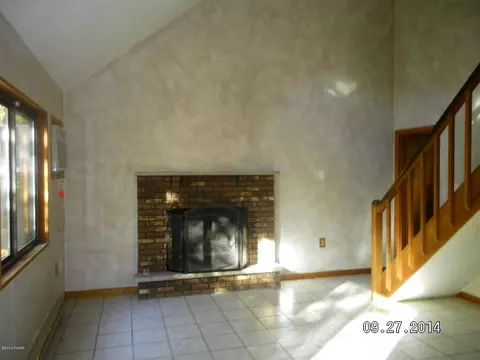 166 Ledgeway Dr, Dingmans Ferry, PA 18328 photo 11