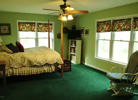 113 Apache Trl, Dingmans Ferry, PA 18328 photo 18