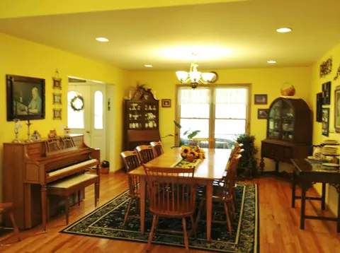 113 Apache Trl, Dingmans Ferry, PA 18328 photo 12