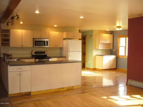 385 Lake Como Rd, Lake Como, PA 18437 photo 23