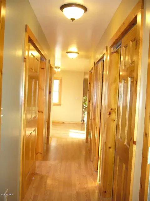 385 Lake Como Rd, Lake Como, PA 18437 photo 11